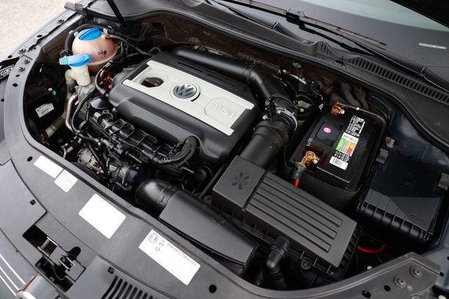 Used 2012 Volkswagen Eos Executive image 49