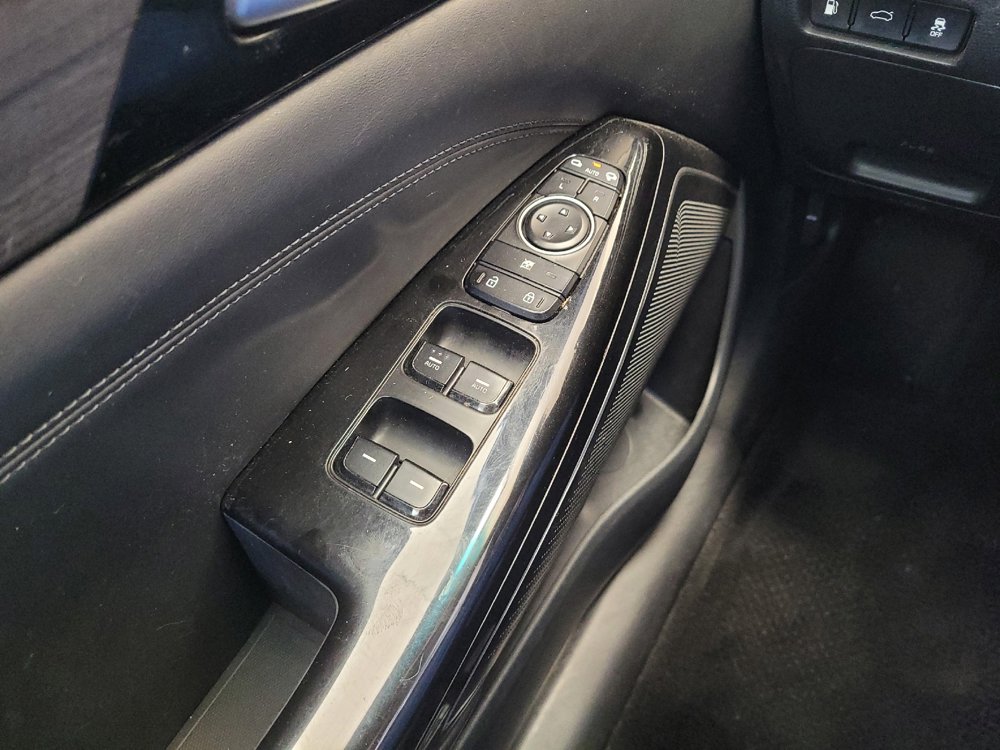 Used 2020 Kia Cadenza Technology FWD image 27