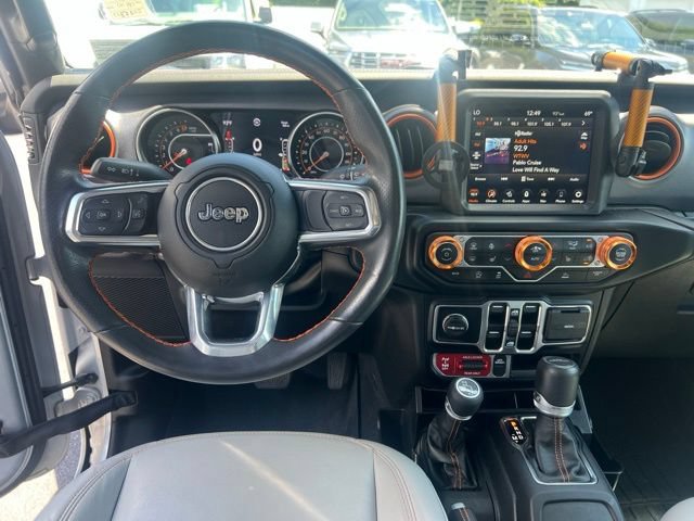Used 2023 Jeep Gladiator Mojave w/ Cold Weather Group AWD/4WD image 18