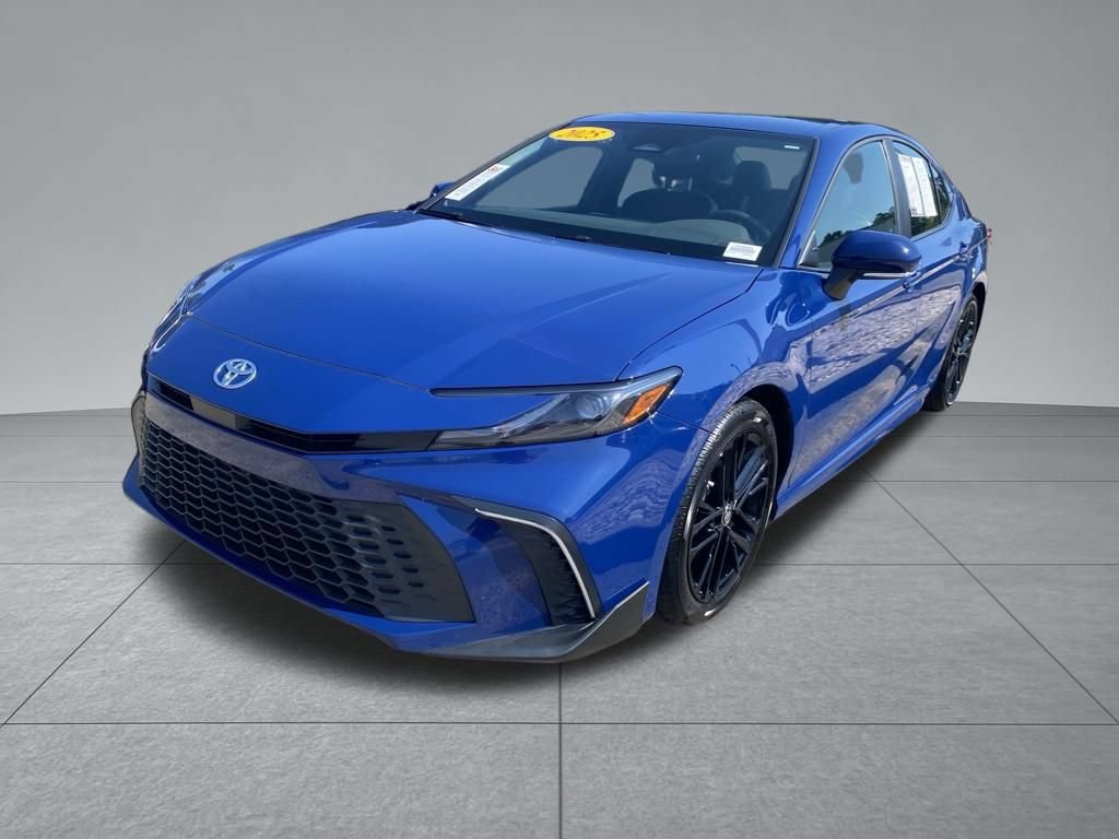 Used 2025 Toyota Camry SE w/ Multimedia Upgrade Package FWD image 2
