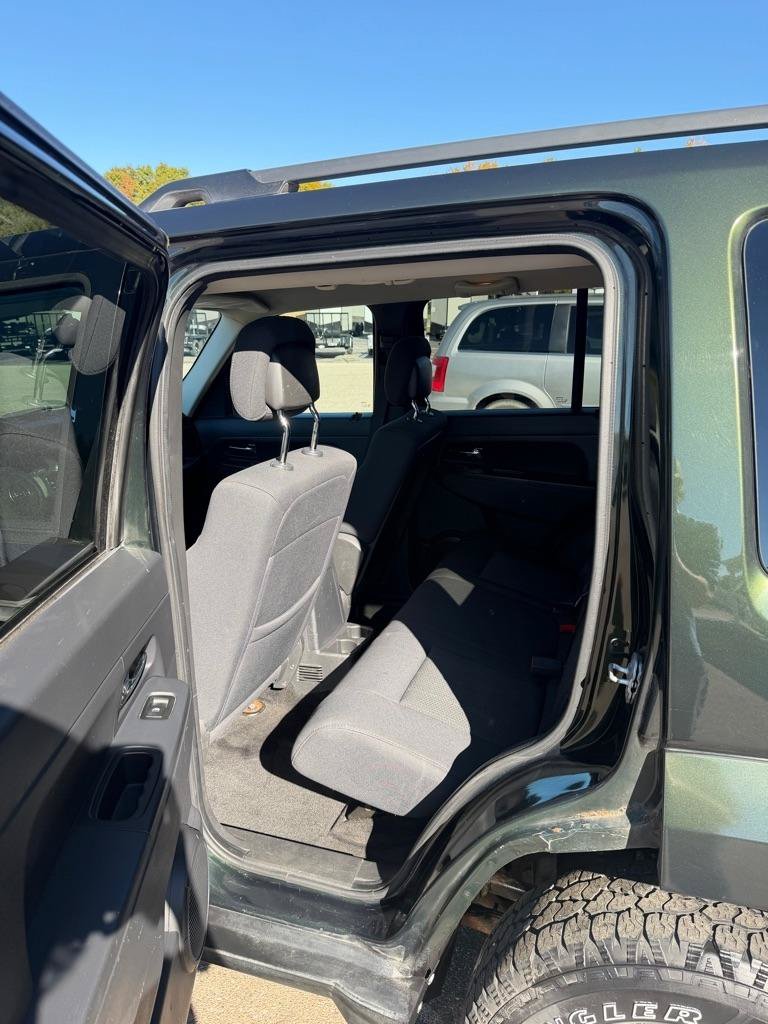 Used 2011 Jeep Liberty Sport w/ Popular Equipment Group AWD/4WD image 13