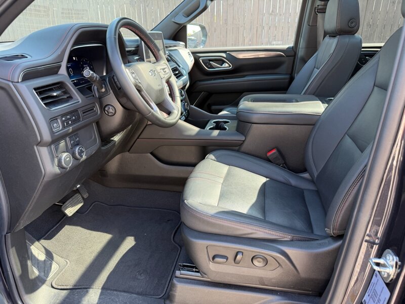 Used 2023 Chevrolet Tahoe RST w/ Luxury Package RWD image 22