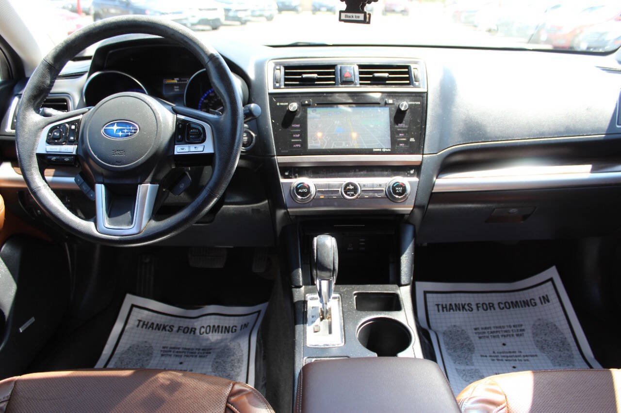 Used 2017 Subaru Outback 3.6R Touring AWD/4WD image 17