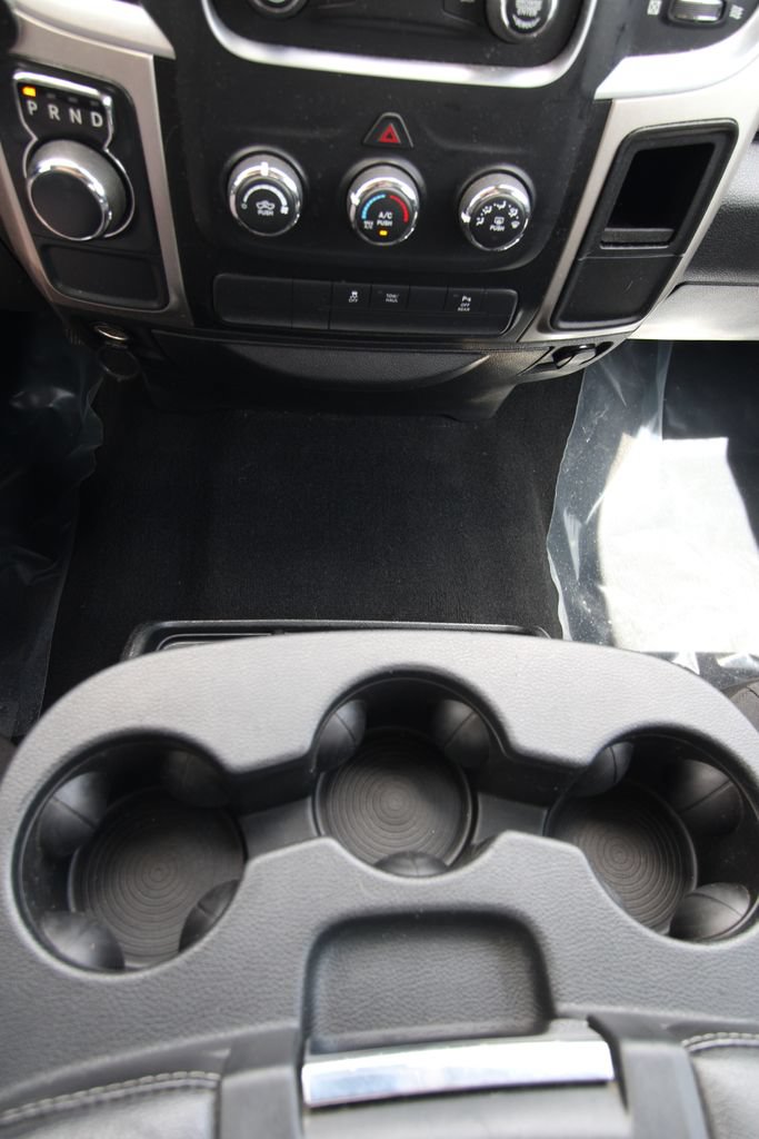 Used 2020 RAM 1500 Classic Warlock RWD image 24