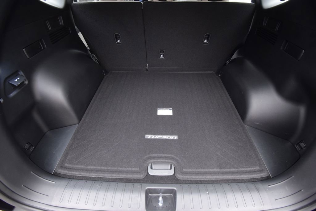 Used 2025 Hyundai Tucson SE image 26