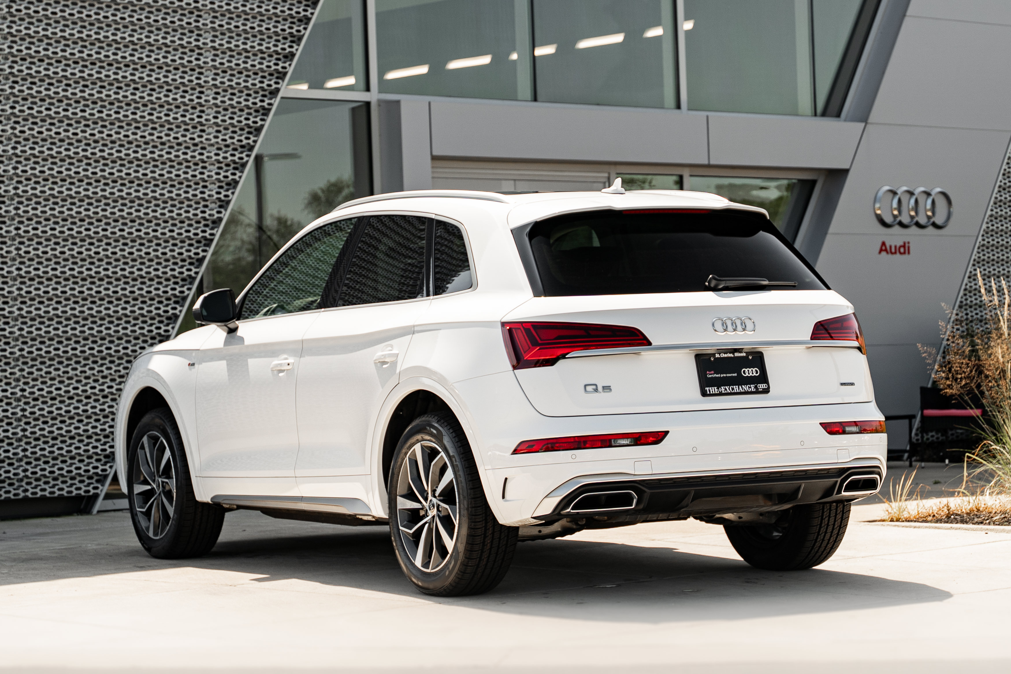 Certified 2023 Audi Q5 2.0T Premium Plus w/ Premium Plus Package AWD/4WD image 5