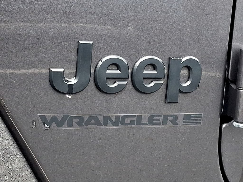 Used 2025 Jeep Wrangler Unlimited Sahara w/ Safety Group AWD/4WD image 11
