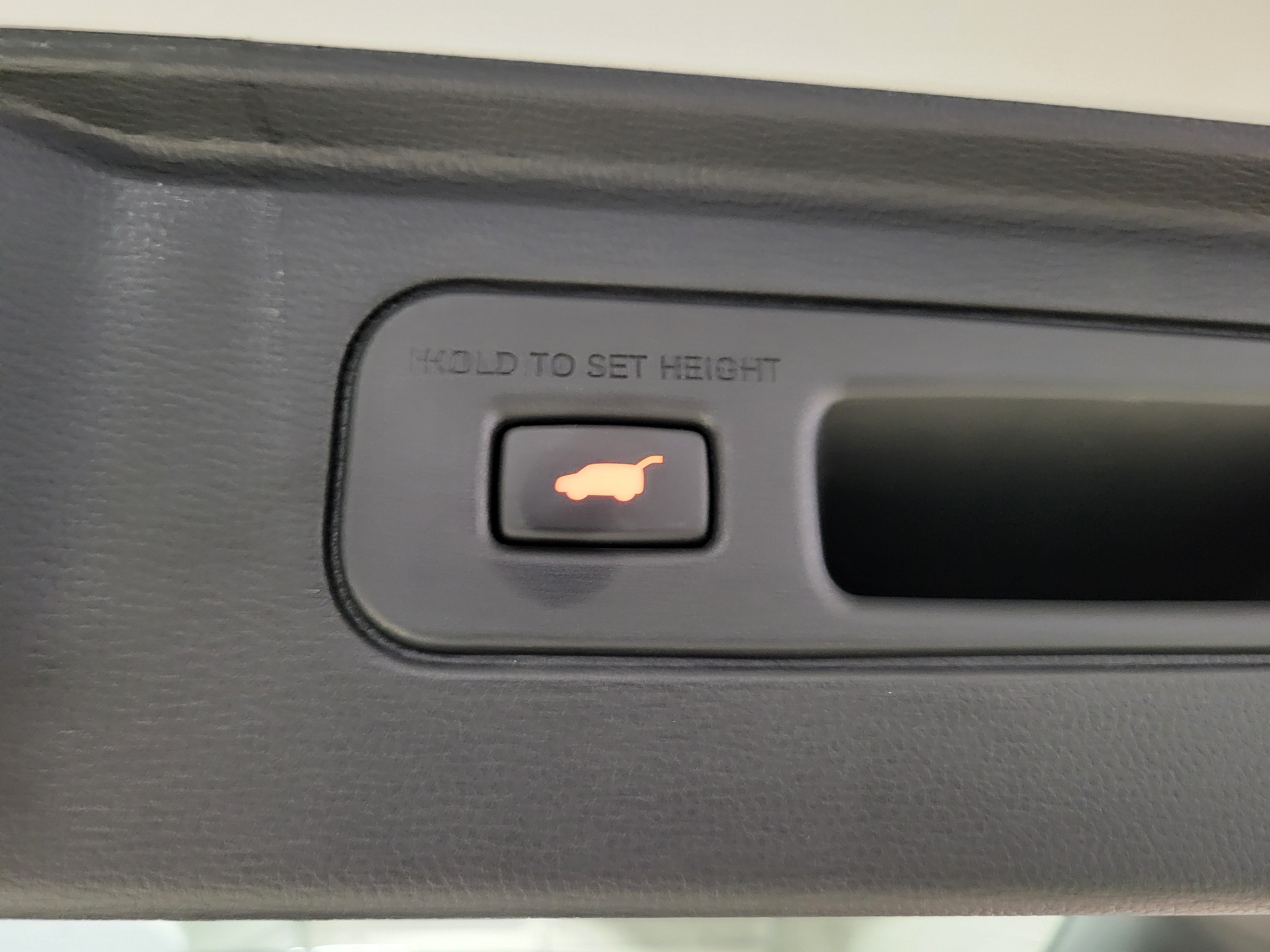 Certified 2025 Honda Pilot Touring image 9