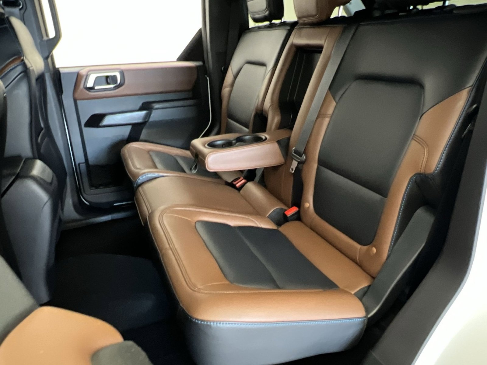 Used 2024 Ford Bronco Outer Banks image 29