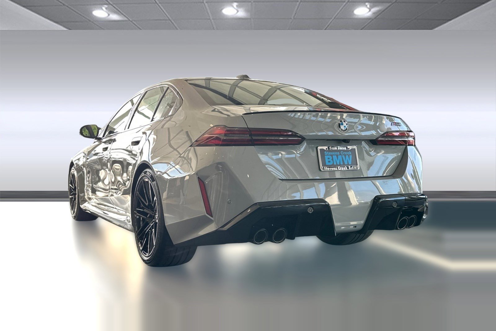 New 2026 BMW M5 w/ Executive Package image 3