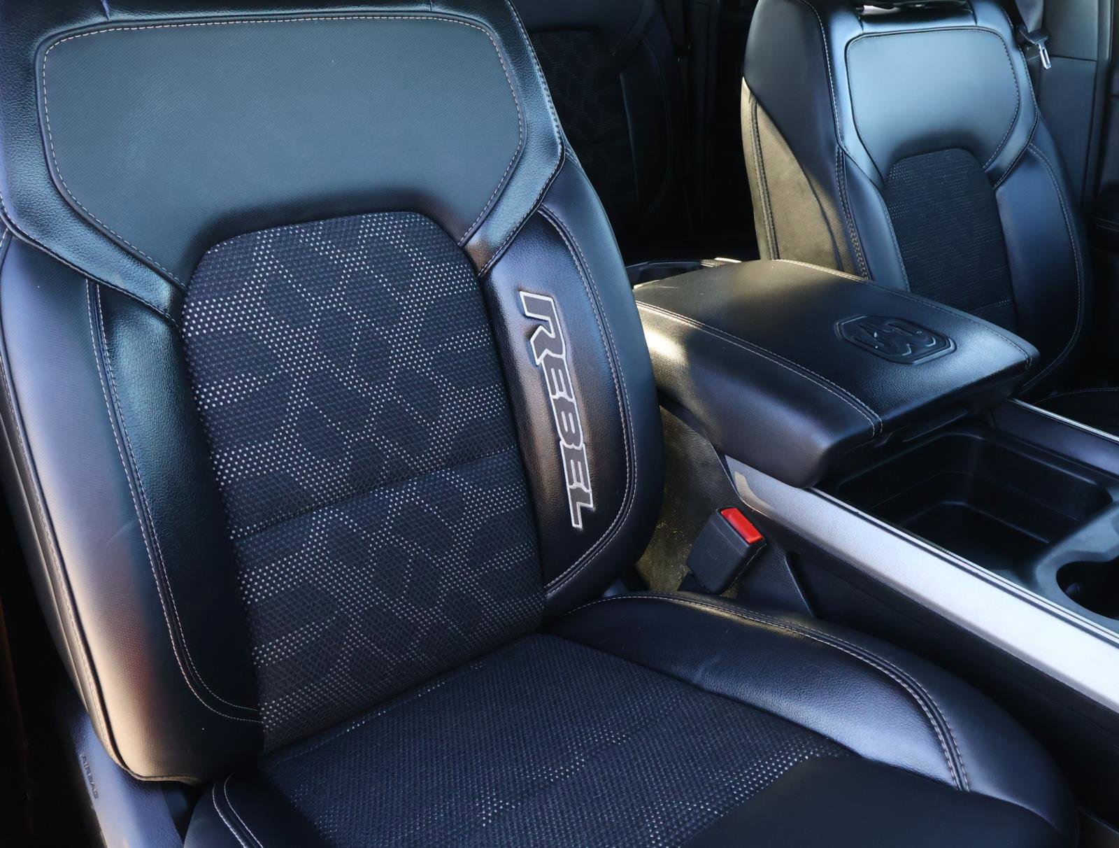 Used 2020 RAM 1500 Rebel image 18