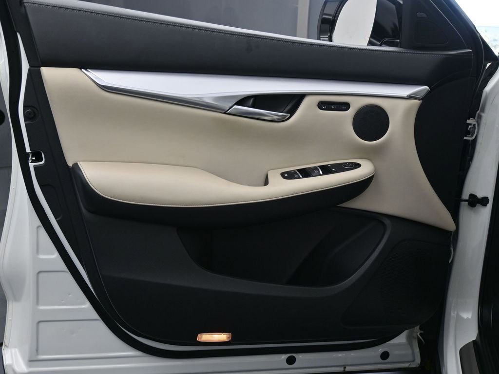 Used 2021 INFINITI QX50 Essential w/ Convenience Package image 28