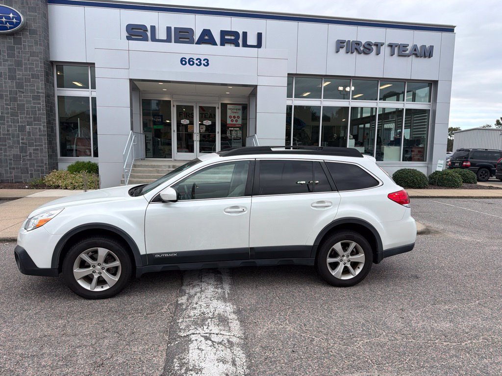 Used 2013 Subaru Outback 2.5i Limited AWD/4WD image 2