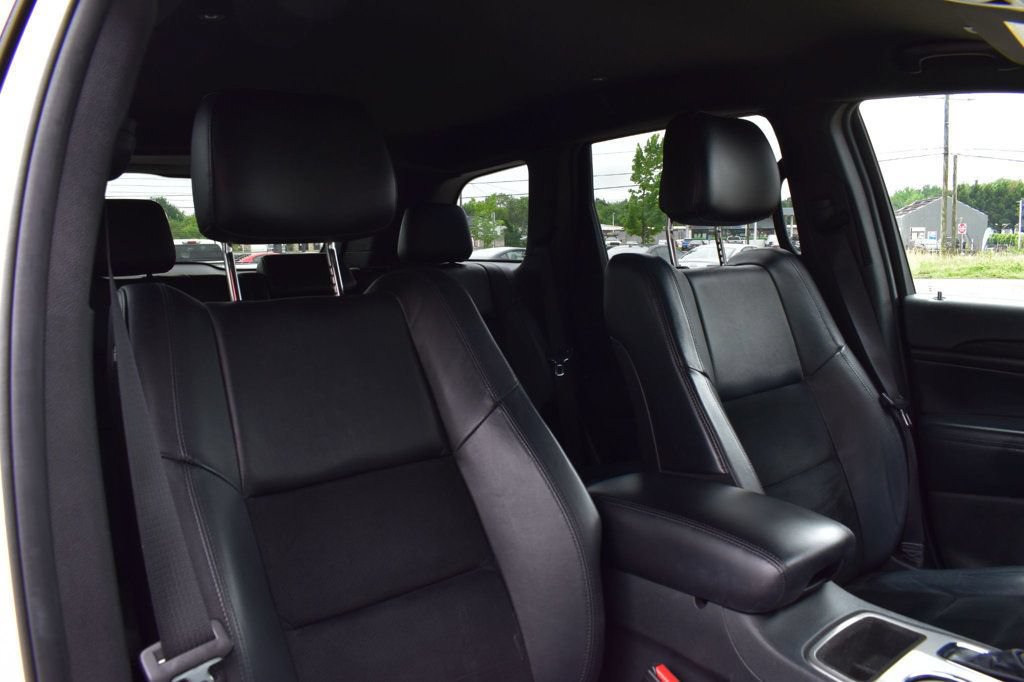 Used 2018 Jeep Grand Cherokee Altitude AWD/4WD image 16