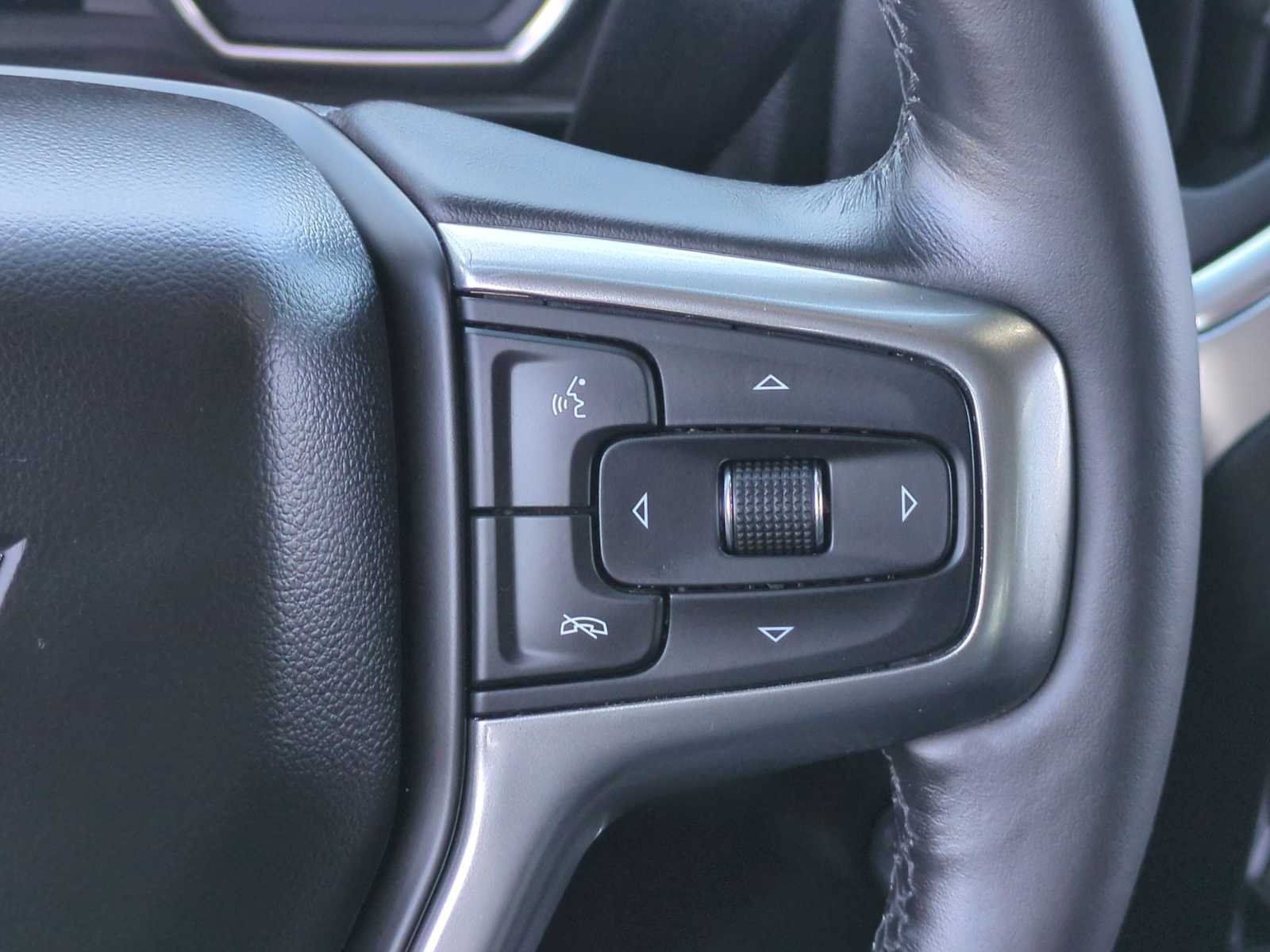 Used 2020 Chevrolet Silverado 1500 LT Trail Boss AWD/4WD image 16