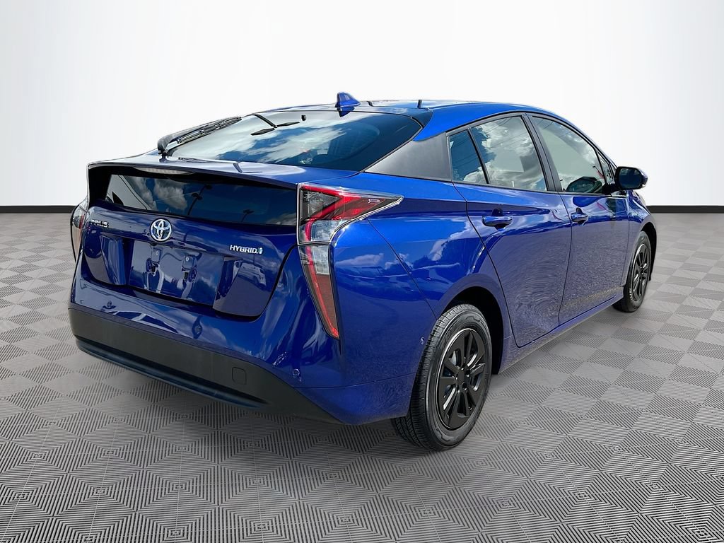 Used 2018 Toyota Prius Two w/ Prius Two Safety Plus Package FWD image 7