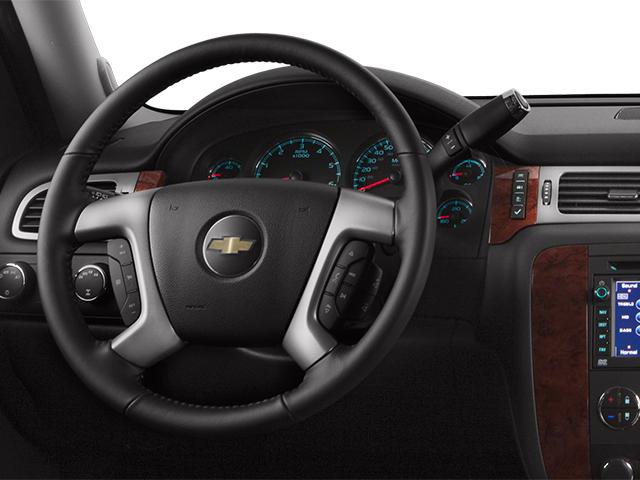Used 2014 Chevrolet Suburban LT RWD image 18