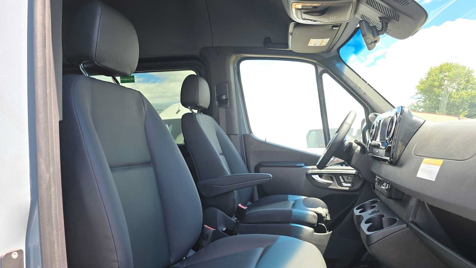New 2026 Mercedes-Benz Sprinter 2500 image 51