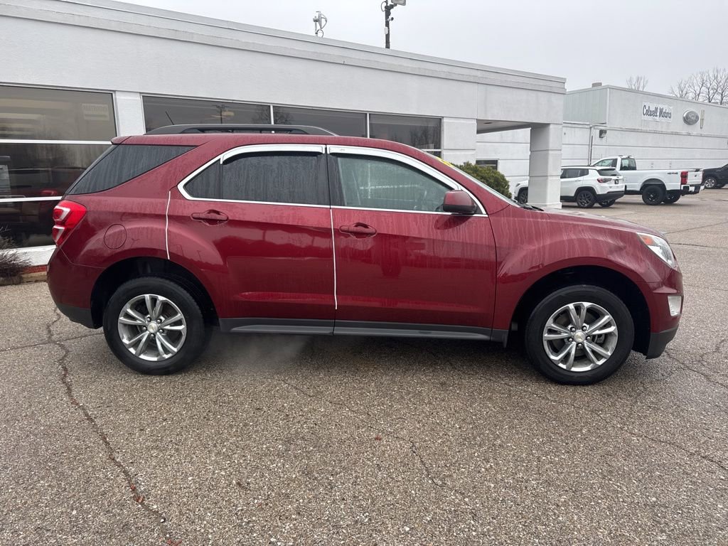 Used 2017 Chevrolet Equinox LT w/ Convenience Package image 2