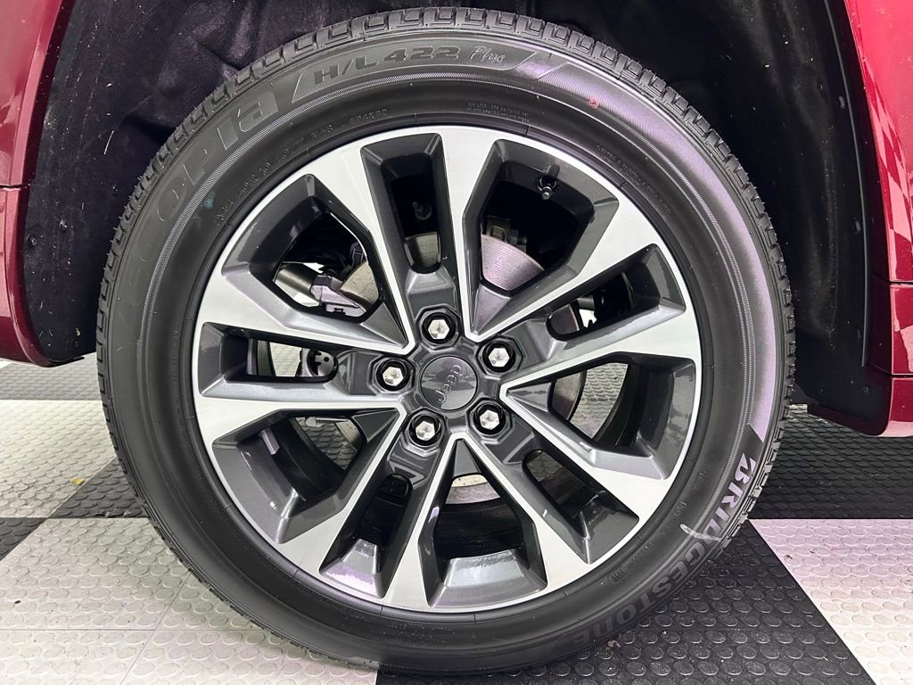 New 2025 Jeep Grand Cherokee Overland w/ Adv Protech Group III image 9