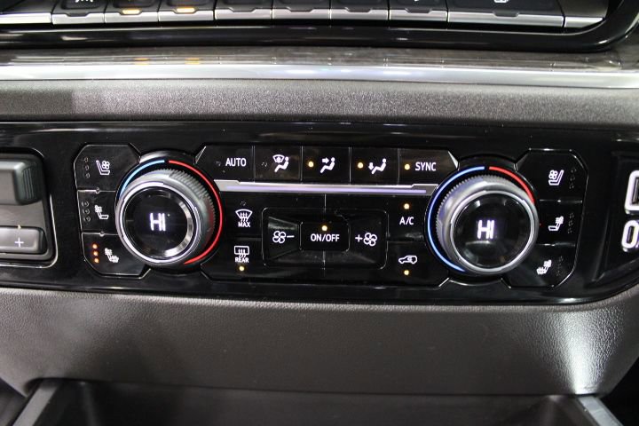 Used 2025 Chevrolet Silverado 1500 LTZ image 38