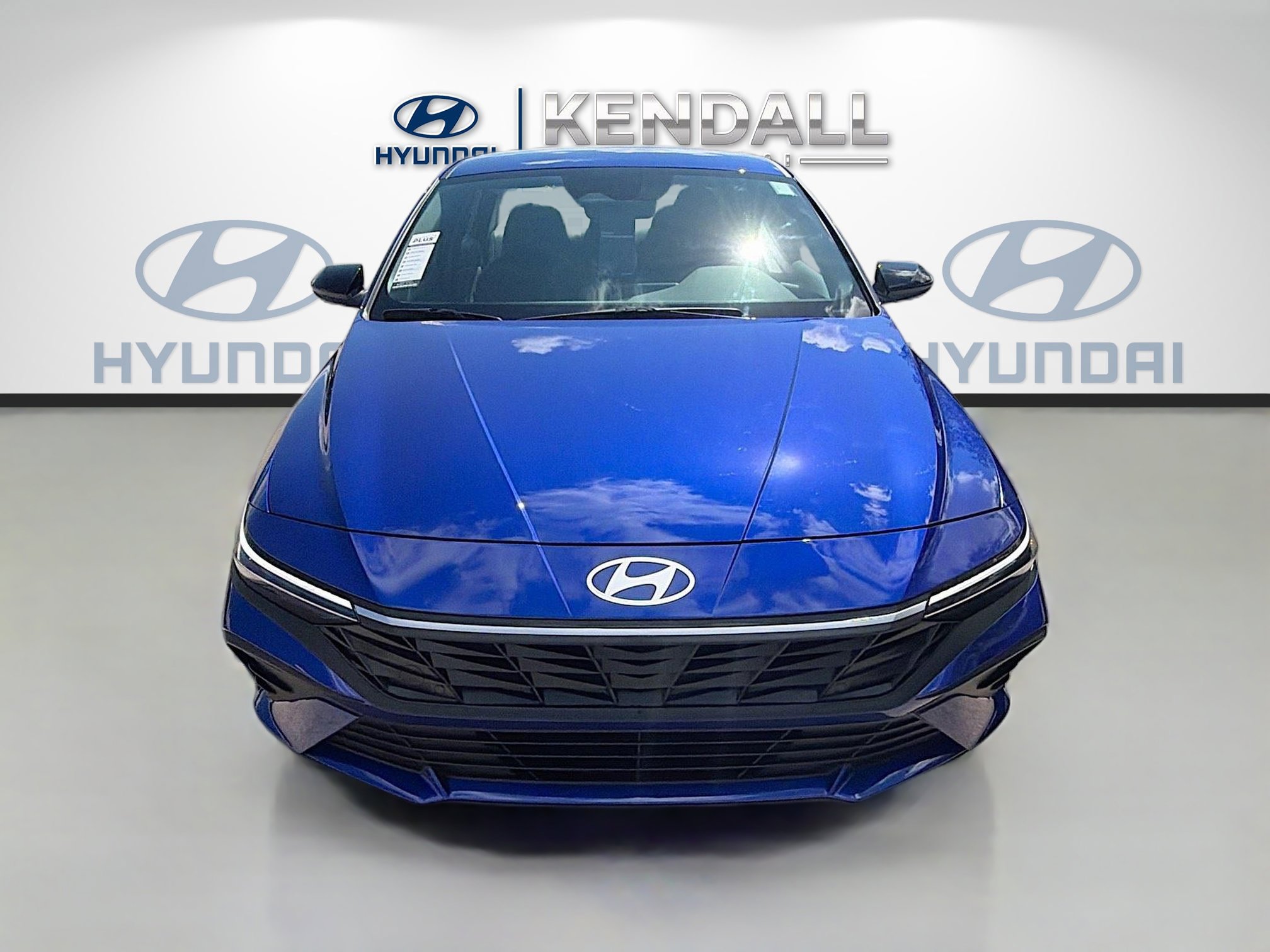 Certified 2025 Hyundai Elantra Sport image 2