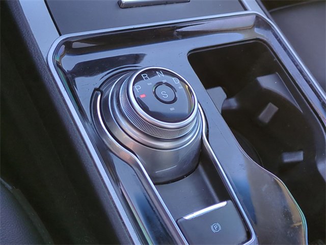 Used 2020 Ford Edge SEL w/ Convenience Package image 13