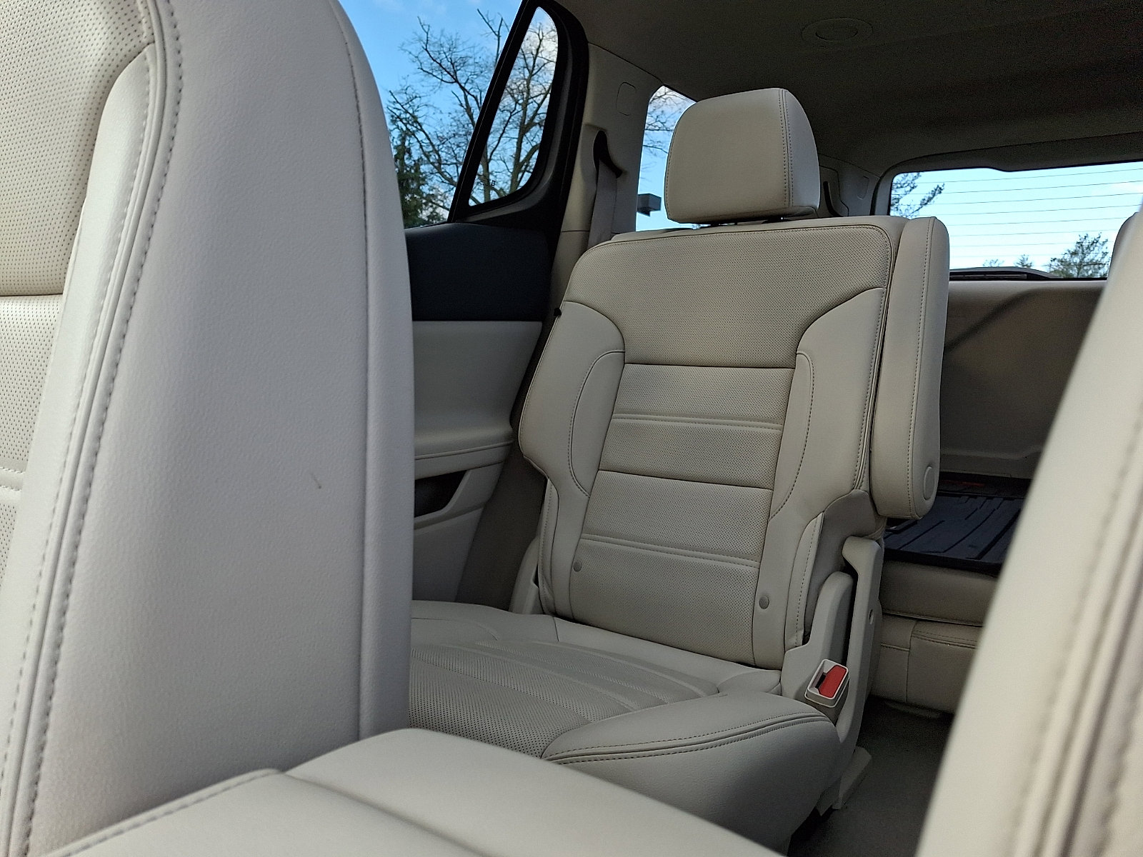 Used 2021 GMC Acadia Denali w/ Denali Ultimate Package image 18