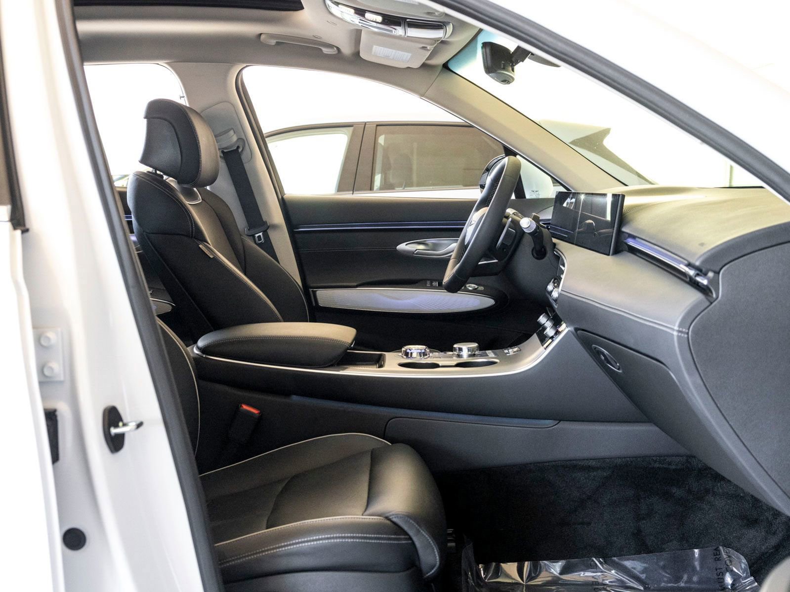 Used 2026 Genesis GV70 2.5T Advanced image 26