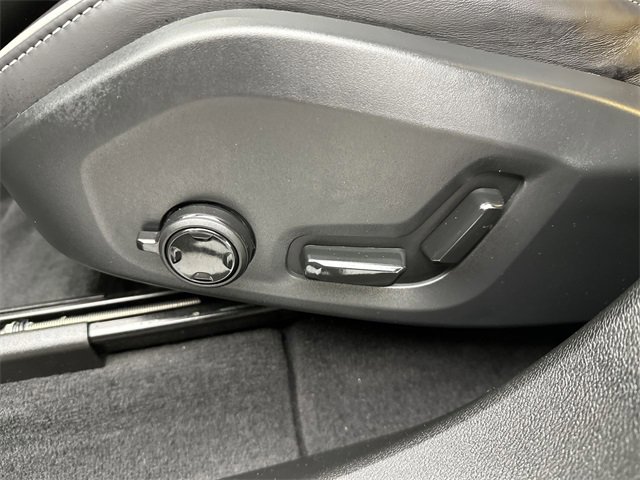 Certified 2024 Volvo XC60 T8 Polestar w/ Protection Package Premier image 12