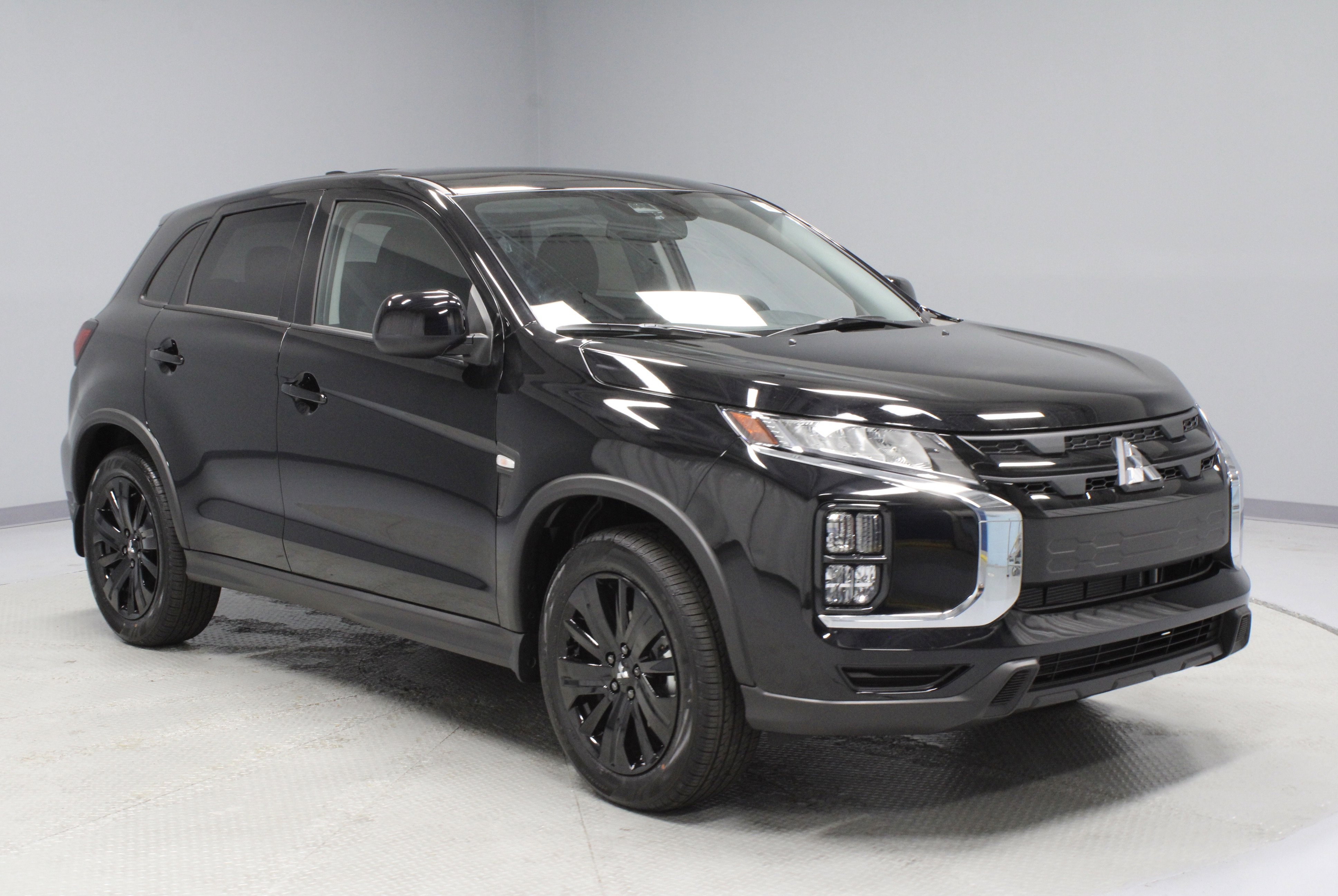 New 2025 Mitsubishi Outlander Sport LE image 2