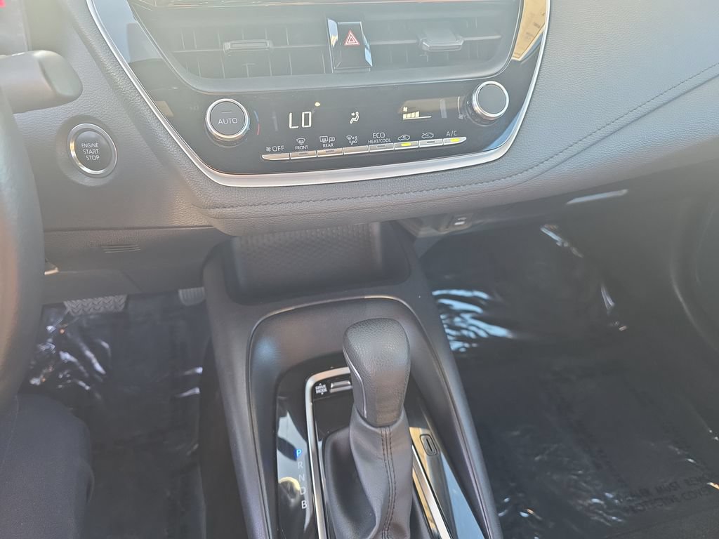 Used 2025 Toyota Corolla SE FWD image 17