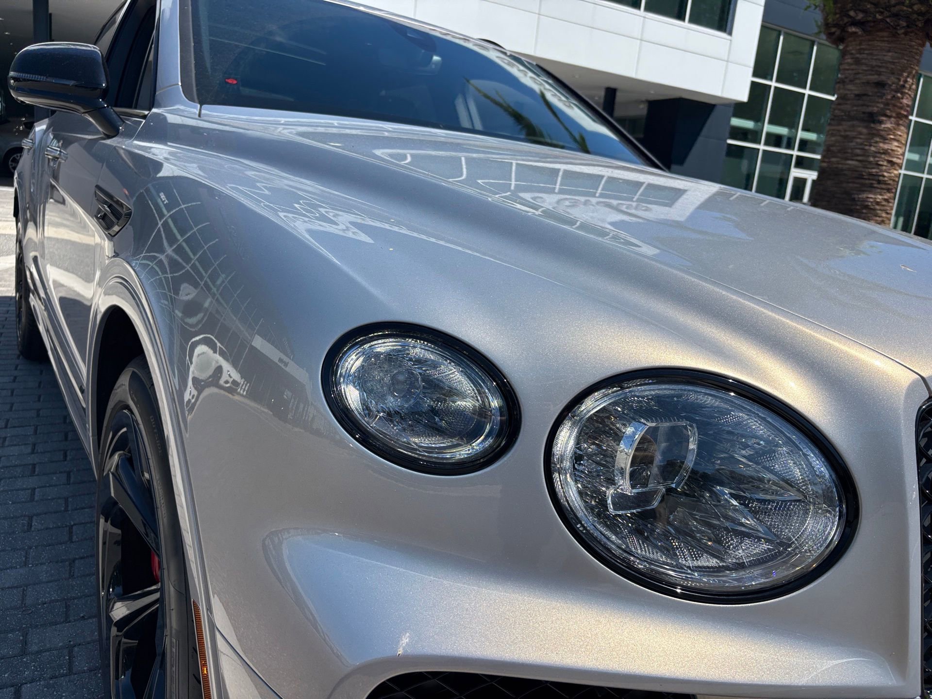 New 2025 Bentley Bentayga image 33