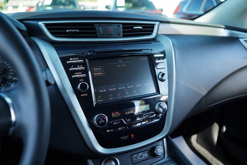 Used 2019 Nissan Murano S AWD/4WD image 7