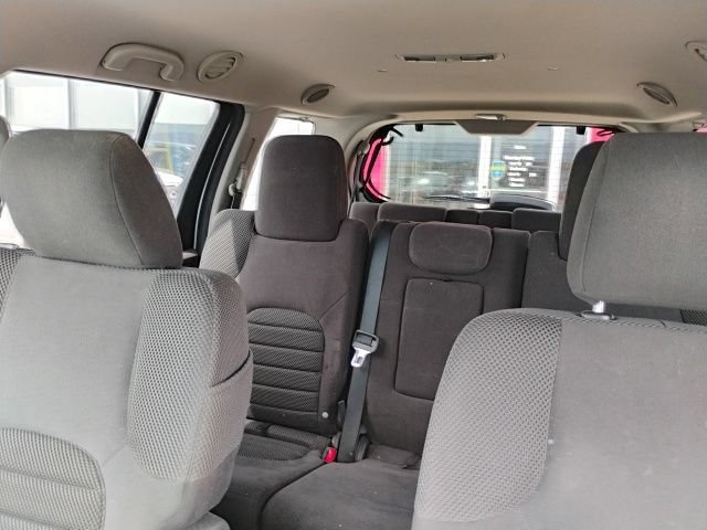 Used 2012 Nissan Pathfinder SV AWD/4WD image 15