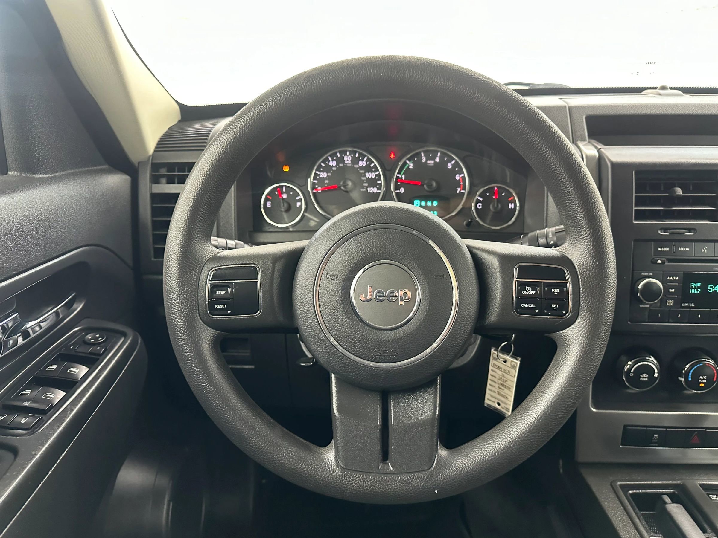 Used 2011 Jeep Liberty Sport image 20