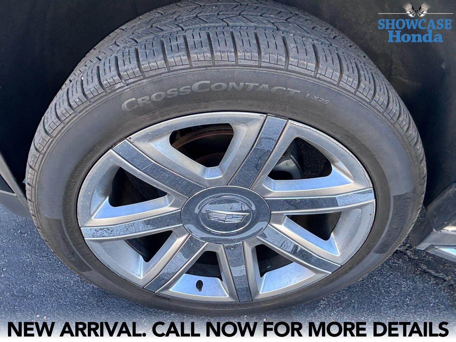 Used 2018 Cadillac Escalade ESV Luxury AWD/4WD image 8