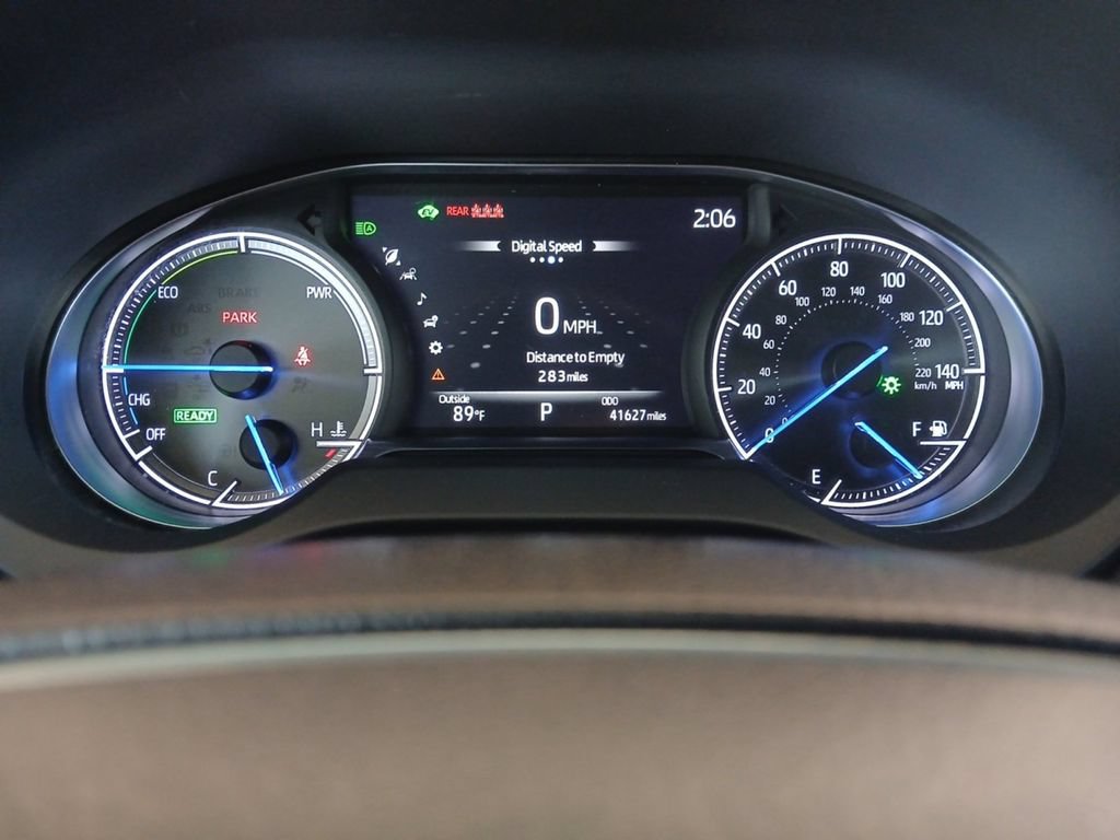 Used 2022 Toyota Venza Limited AWD/4WD image 19