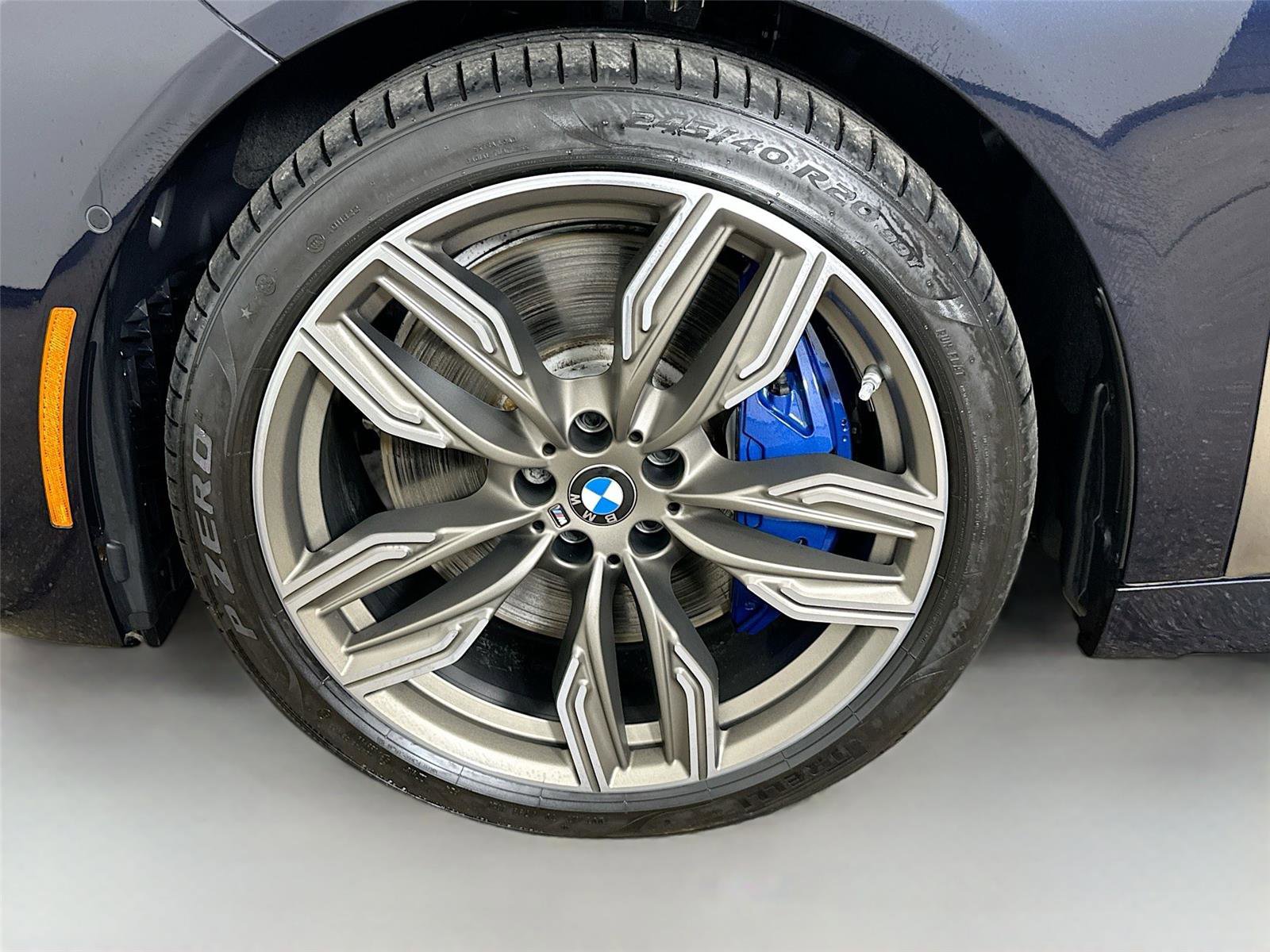 Used 2021 BMW M760i xDrive image 33