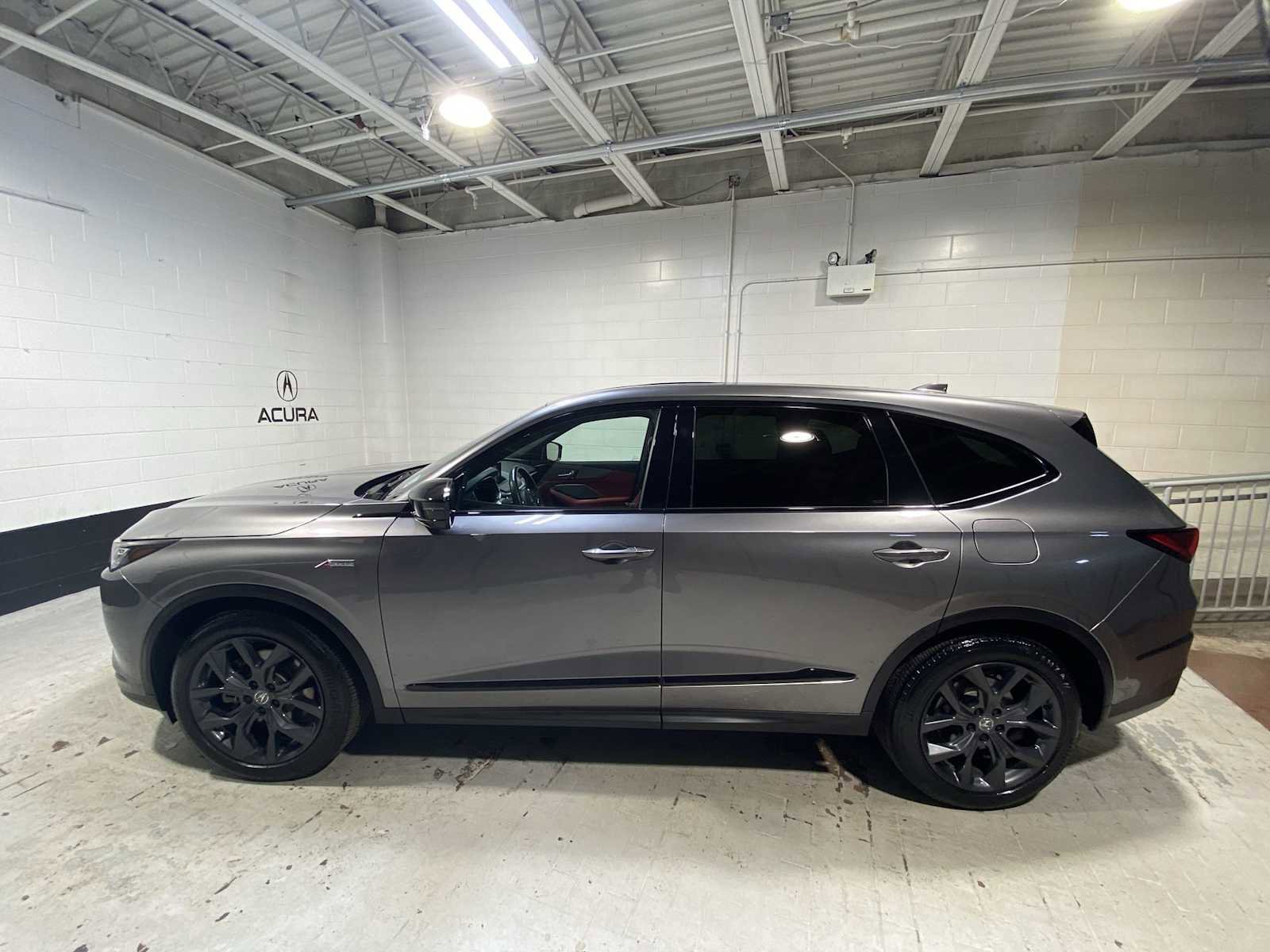 Certified 2023 Acura MDX A-Spec image 3