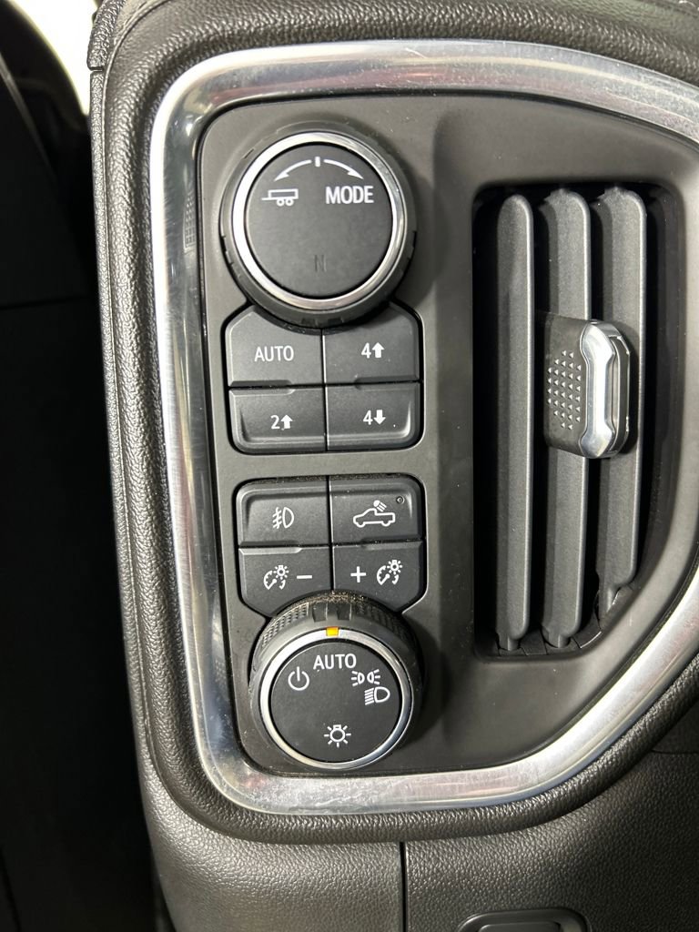 Used 2020 Chevrolet Silverado 1500 RST w/ Texas Edition image 14