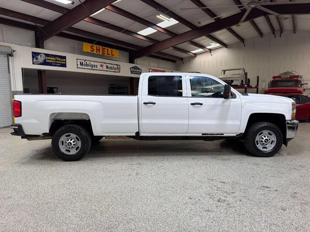 Used 2019 Chevrolet Silverado 2500 W/T w/ WT Convenience Package AWD/4WD image 9