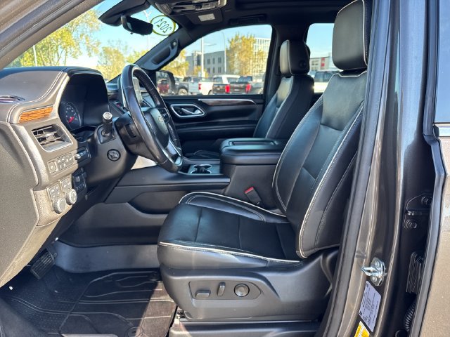 Used 2021 Chevrolet Tahoe Premier w/ Premium Package AWD/4WD image 9