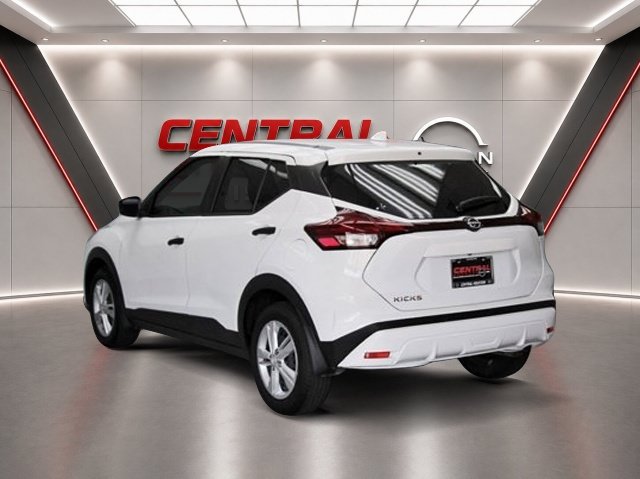 Certified 2025 Nissan Kicks Play S FWD image 4