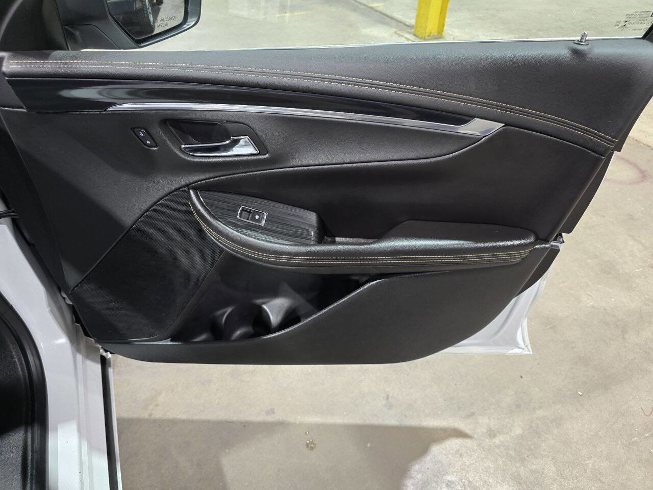 Used 2019 Chevrolet Impala LT image 35