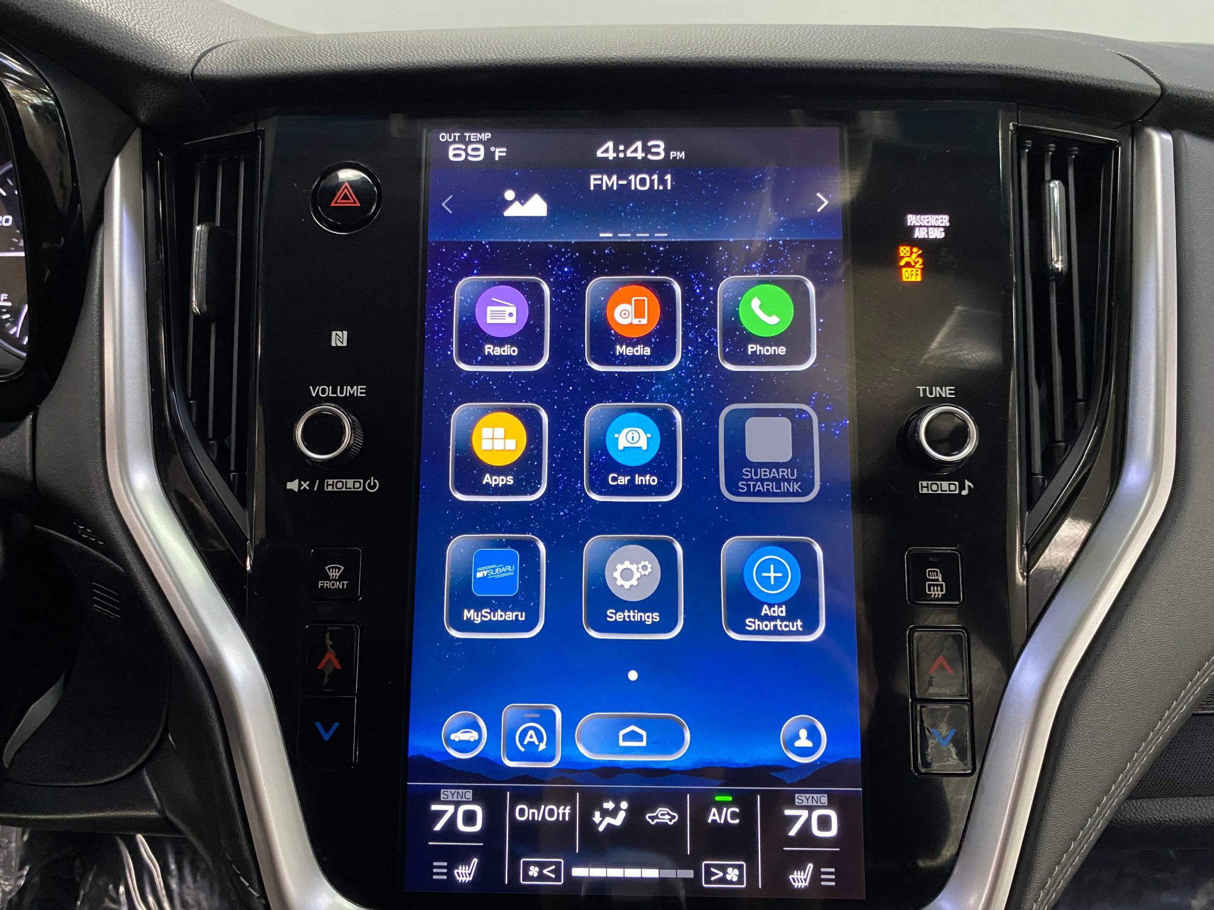 Used 2022 Subaru Outback Premium image 19