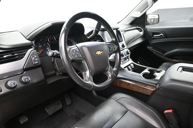 Used 2019 Chevrolet Suburban LT AWD/4WD image 18