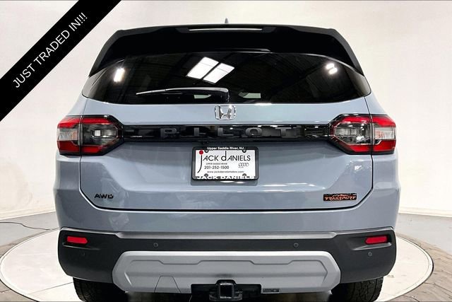 Used 2023 Honda Pilot TrailSport image 4
