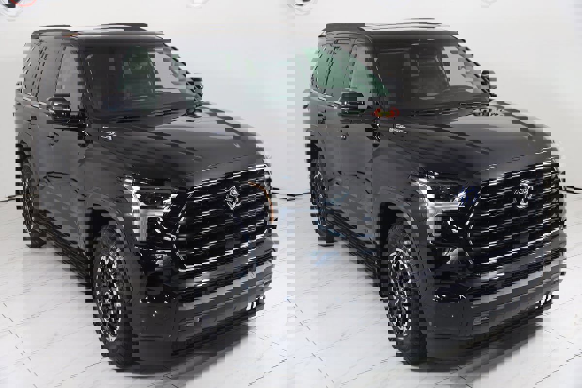 Used 2024 Toyota Sequoia Limited image 53