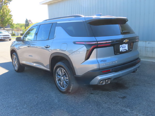 Used 2026 Chevrolet Traverse LT AWD/4WD image 9